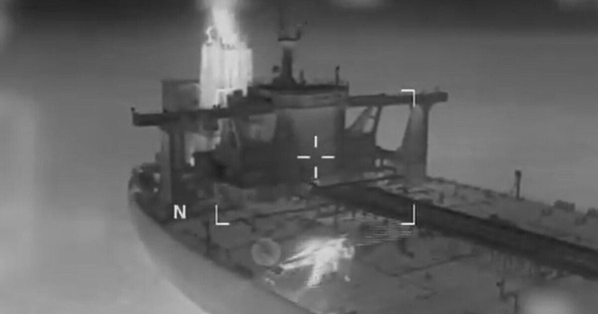 Des images choquantes montrent un pétrolier-tempête des forces spéciales américaines