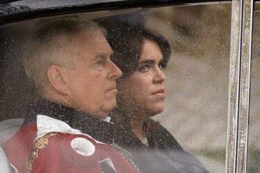 Famille royale EN DIRECT : Andrew sous le choc alors qu'Eugénie passe au "niveau de Brooklyn Beckham" sans contact