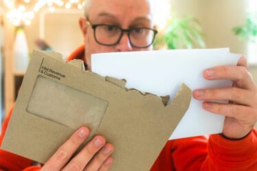 HMRC publie une mise à jour et dit « désolé » avec 5,65 millions d'amendes de 100 £