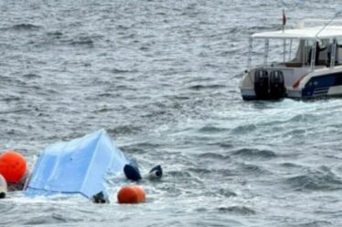 Horreur à Oman : un bateau touristique avec 25 personnes à bord chavire et fait plusieurs morts