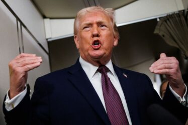 Iran EN DIRECT : un proche de Trump révèle un nouvel avertissement effrayant au régime