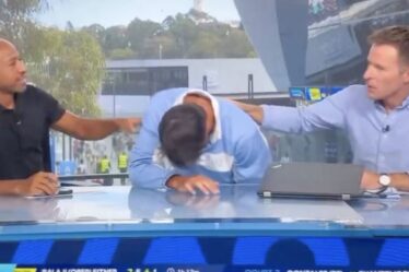 La star de l’Open d’Australie s’effondre en direct à la télévision alors que les conditions extrêmes font des ravages