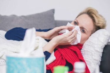 Le NHS est au bord du gouffre car une souche mutante de superflu pourrait provoquer la « pire épidémie depuis une décennie »