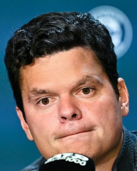 Le finaliste de Wimbledon prend sa retraite avec effet immédiat suite à la publication d'une déclaration émouvante