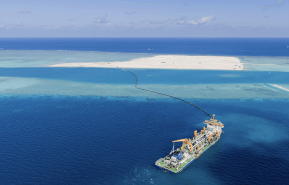 Le gouvernement des Maldives construit des îles à l'épreuve du changement climatique