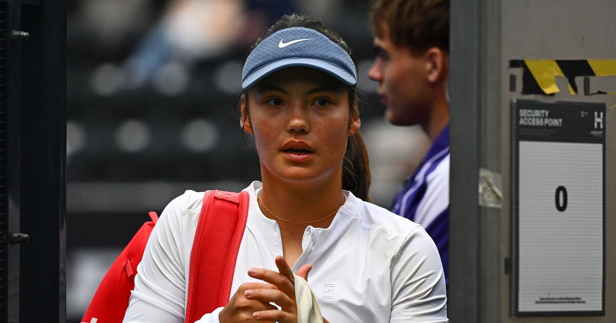 Open d’Australie EN DIRECT : le cauchemar d’Emma Raducanu émerge alors que Roger Federer fait une prédiction