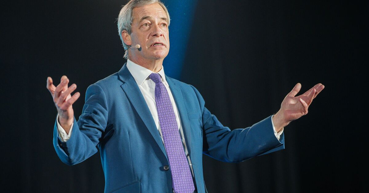 Politique EN DIRECT : la guerre civile travailliste éclate alors que Nigel Farage s'apprête à faire une annonce majeure