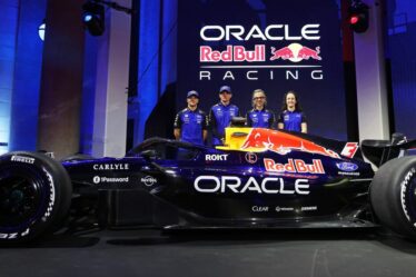 Red Bull célèbre une étape importante de la F1 2026 après avoir dévoilé une nouvelle voiture lors d'un événement flashy