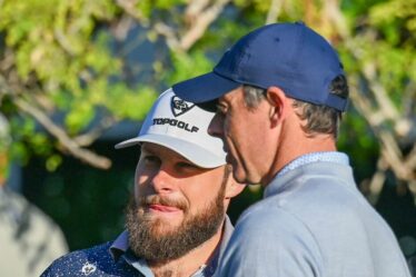 Rory McIlroy reçoit une réponse révélatrice de la star de LIV Golf après avoir exigé 4,5 millions de livres sterling d'amende