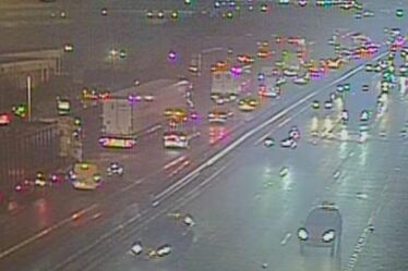 Trafic M25 EN DIRECT : Chaos sur le pont QE2 avec 3 miles de files d'attente et de graves retards