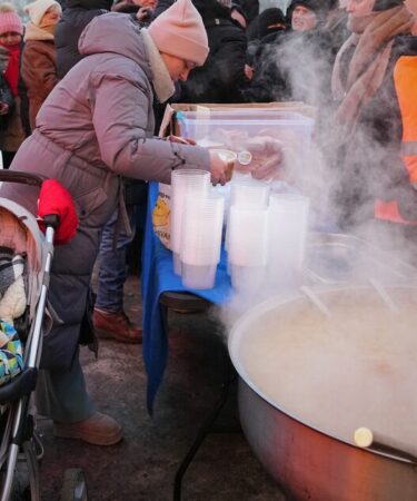 "Il est temps d'abandonner le mensonge évident selon lequel la Russie s'intéresse à la paix"