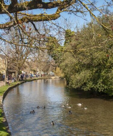 J'habite près des Cotswolds : il y a un village unique en son genre et incontournable