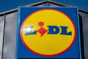 Un employé de Lidl licencié pour avoir bu une bouteille d'eau de 17 pence qu'il n'avait pas payée