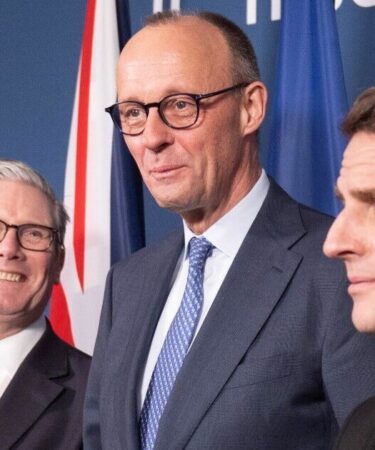 Starmer attise le langage de la Première Guerre mondiale dans une tentative désespérée d'éviter le désastre de Manchester