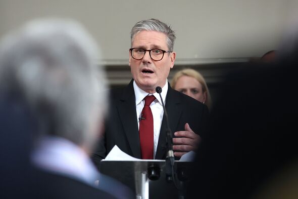 Keir Starmer et John Healey présentent l'assurance « triple verrouillage » du Labour pour la dissuasion nucléaire