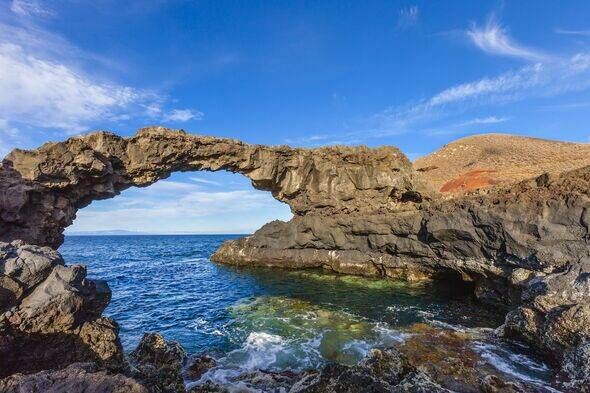 Arche en pierre naturelle Charco Manso, El Hierro, Îles Canaries