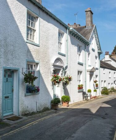 Charmant village avec restaurants étoilés Michelin et pubs chaleureux