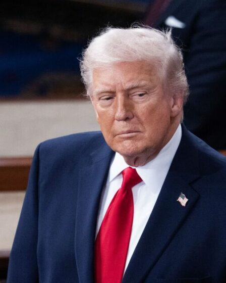 GB News s'arrête pour avoir rompu l'alerte alors que la dispute avec Donald Trump explose