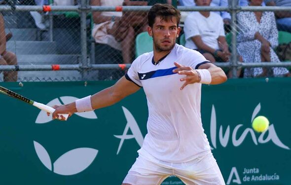 Nikolas Sánchez en action 