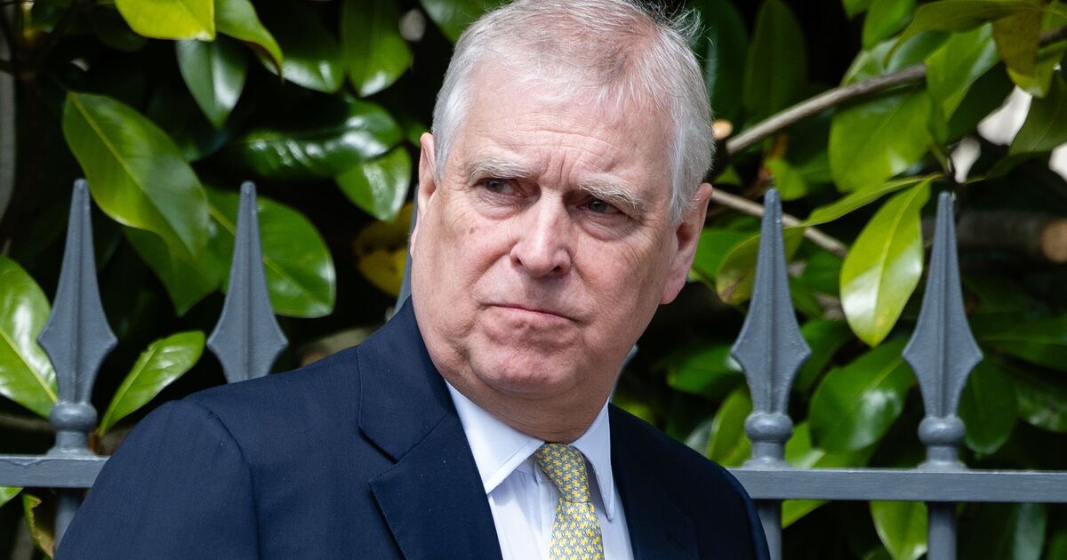 Famille royale EN DIRECT : Andrew « presque à 100 % » sur une décision majeure alors que la pression policière augmente