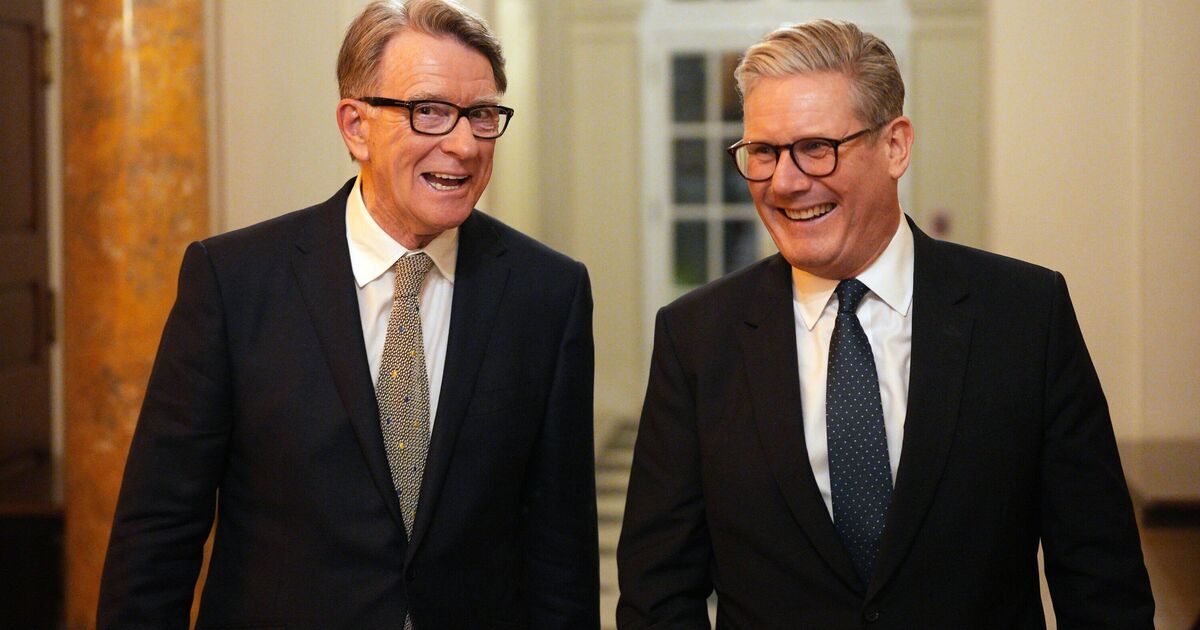 Keir Starmer accusé d'avoir utilisé l'arrestation d'Andrew "pour esquiver le scandale de Peter Mandelson"