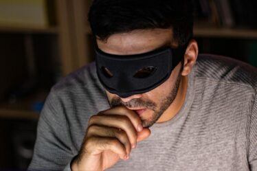 La Russie trolls le sauvage « fini » Keir Starmer après l’explosion du scandale Mandelson