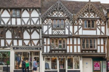 La « belle » ville médiévale du Royaume-Uni compte plus de 400 bâtiments classés et des boutiques prospères