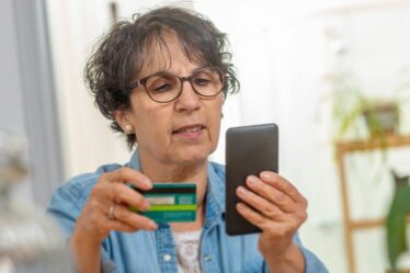 Le HMRC publie une déclaration sur les modifications fiscales de l'État pour les retraités à partir d'avril