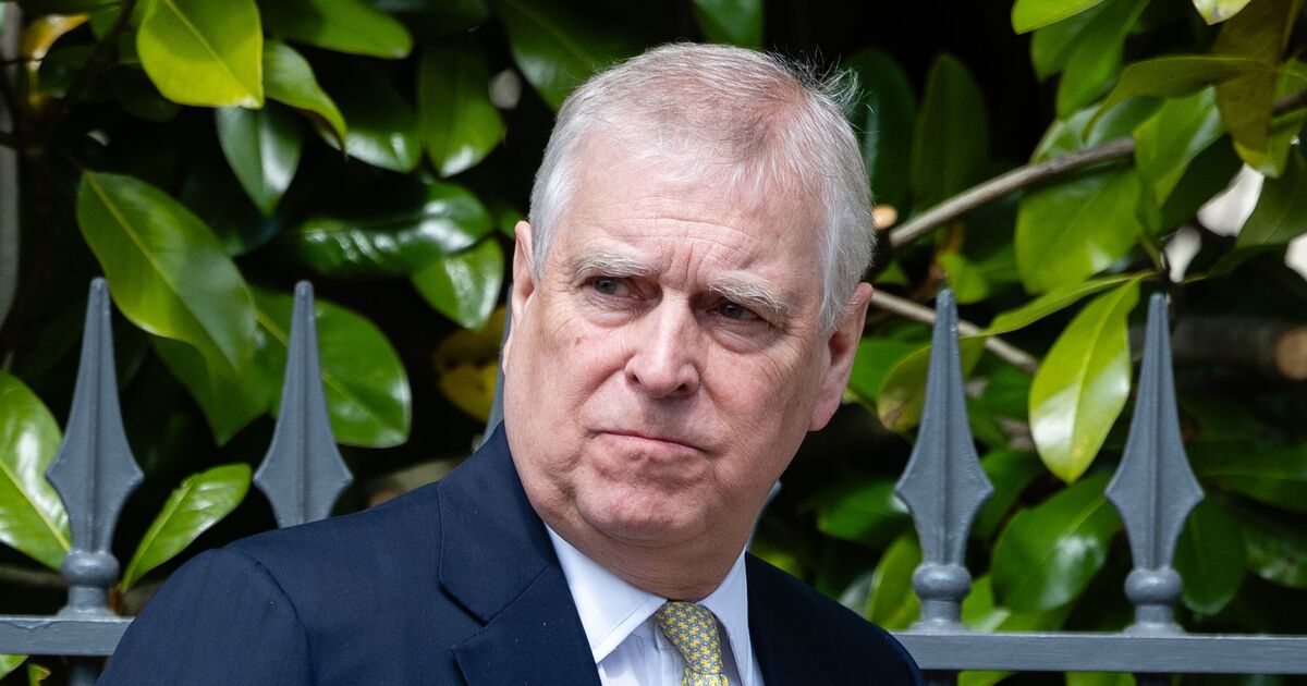 Le « meilleur ami » d’Andrew emmené en soins intensifs après un crash d’avion d’horreur