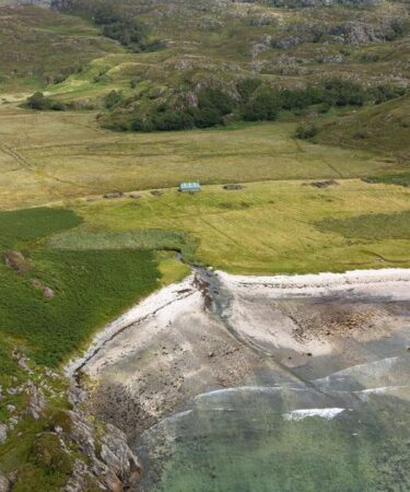 Le village abandonné du Royaume-Uni, sans routes ni magasins, est le paradis des marcheurs