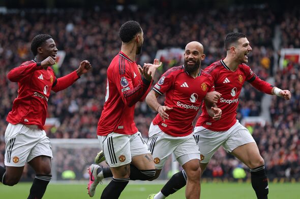 Manchester United a remporté sa quatrième victoire consécutive en Premier League