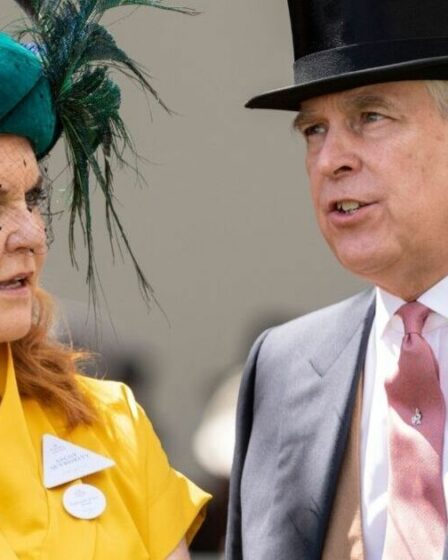 RÉCAPITULATIF de la famille royale : les craintes de Sarah Ferguson « révélatrices » montent alors que l'expert émet un avertissement à Harry
