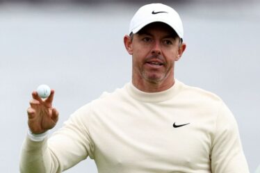 Rory McIlroy montre ses vraies couleurs alors qu'il laisse un fan de golf stupéfait à Pebble Beach