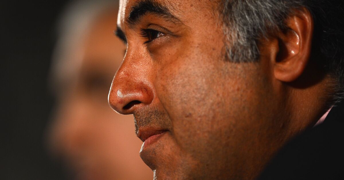 Un ancien propriétaire de Premier League poignardé à son domicile à Londres par des voleurs masqués