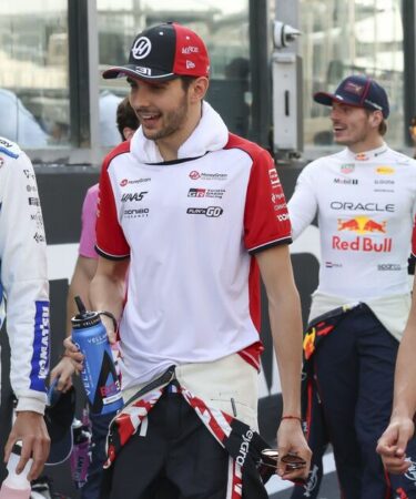 Un pilote de F1 a déclaré à son patron "Nous nous attendions à plus" face à une menace de hache à peine voilée avant la saison 2026