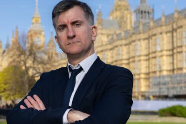 Une semaine d'enfer pour le canard boiteux PM Keir Starmer et c'est sur le point d'empirer encore