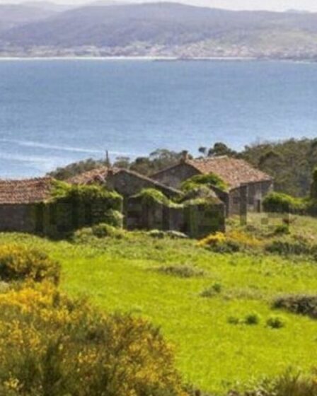 Village abandonné en Espagne avec une vue incroyable sur la mer en vente pour 174 000 £