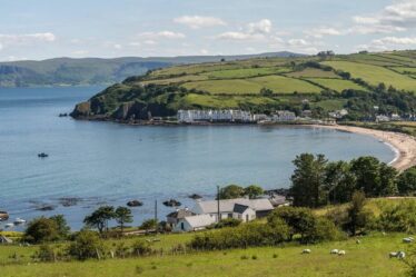 Village « magique » utilisé dans Game of Thrones avec une attraction incroyable