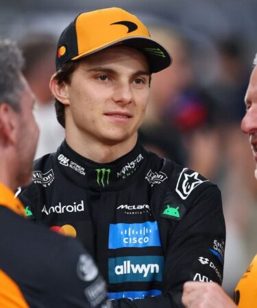 Zak Brown s'en prend aux critiques « très mal informées » alors que les commentaires d'Oscar Piastri sont scrutés