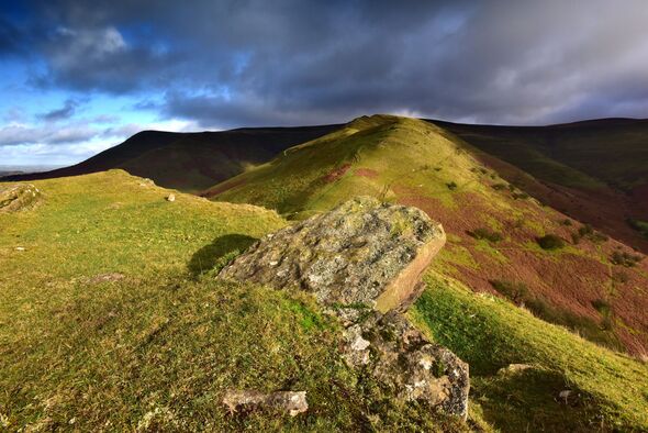 Les Dragons Back, ou y Grib, dans les Montagnes Noires, au Pays de Galles