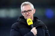 Gary Lineker, BBC Sport TV Pundit, regarde avant le match de quart de finale de la Coupe Emirates FA entre Leicester City et Manchest