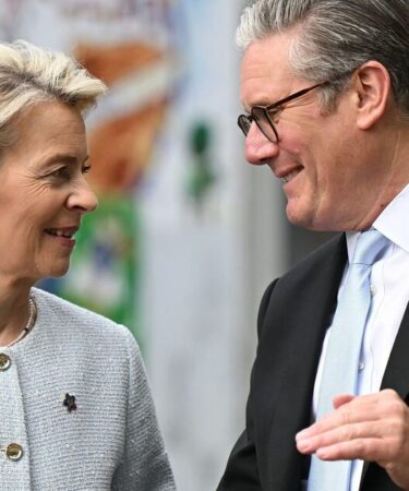 L'ampleur de la trahison de Starmer envers le Brexit révélée dans son intégralité alors que les travaillistes préparent le retour de 76 lois européennes