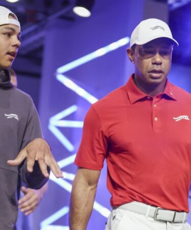 La vraie richesse de Tiger Woods après l'emprise de son fils Charlie "Je suis fauché" alors que son retour est confirmé