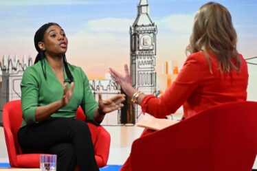 Kemi Badenoch dans un violent affrontement à la BBC à propos des politiques vertes « idiotes » d'Ed Miliband