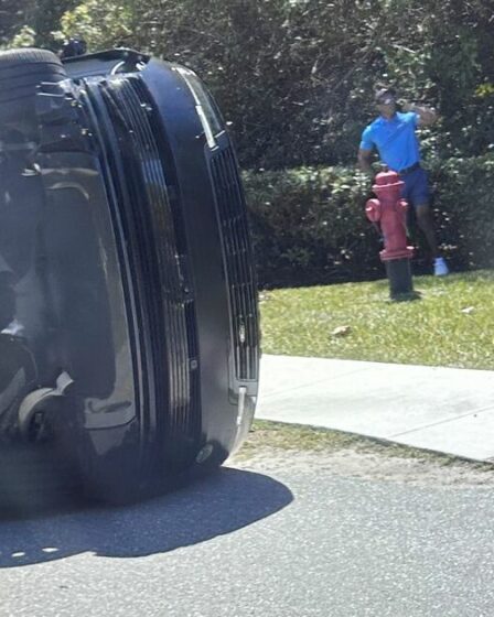 Accident de voiture à Tiger Woods EN DIRECT : une légende du golf photographiée à côté d'une voiture renversée après un accident
