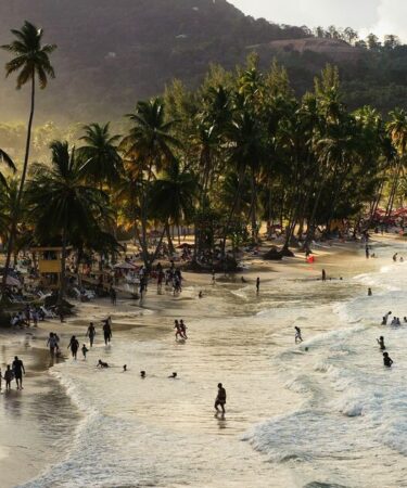 Avertissement de voyage dans les Caraïbes pour les Britanniques après la déclaration de « l'état d'urgence »