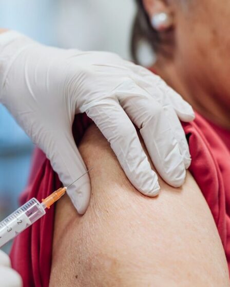 Changement majeur dans la vaccination du NHS à partir de mercredi pour tous les retraités de plus de 80 ans