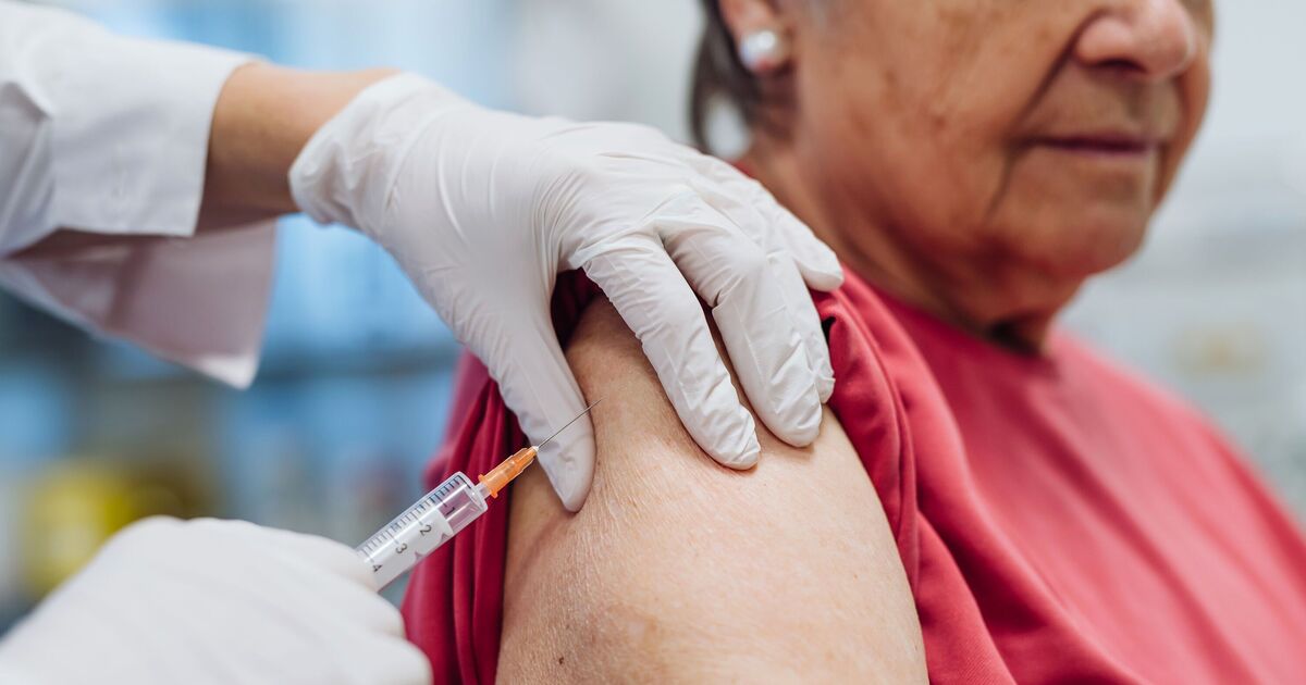 Changement majeur dans la vaccination du NHS à partir de mercredi pour tous les retraités de plus de 80 ans