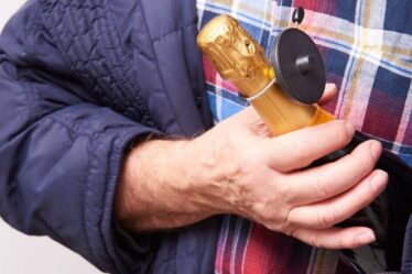 Des militants de gauche organisent une énorme vague de vols à l'étalage dans les villes britanniques