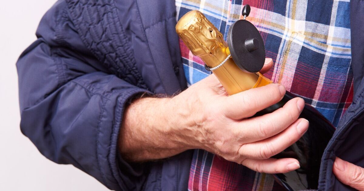 Des militants de gauche organisent une énorme vague de vols à l'étalage dans les villes britanniques